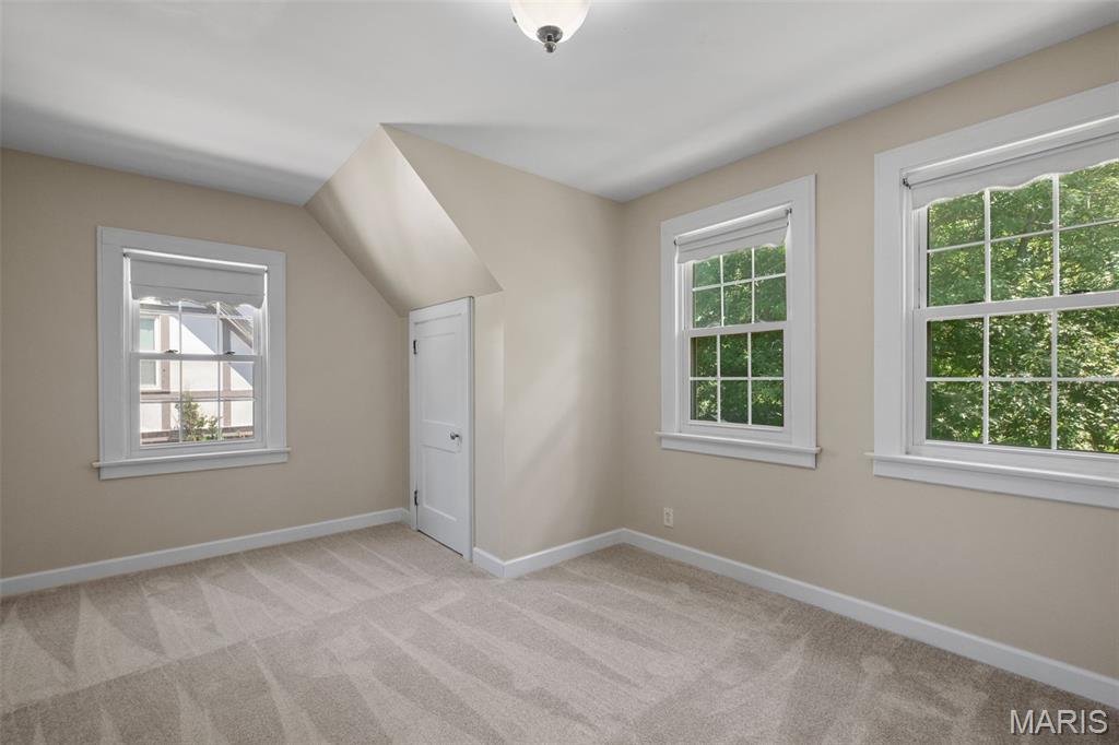 816 South Sappington Road St. Louis, MO 63126 - Photo 30 of 57 Gallery Image 30