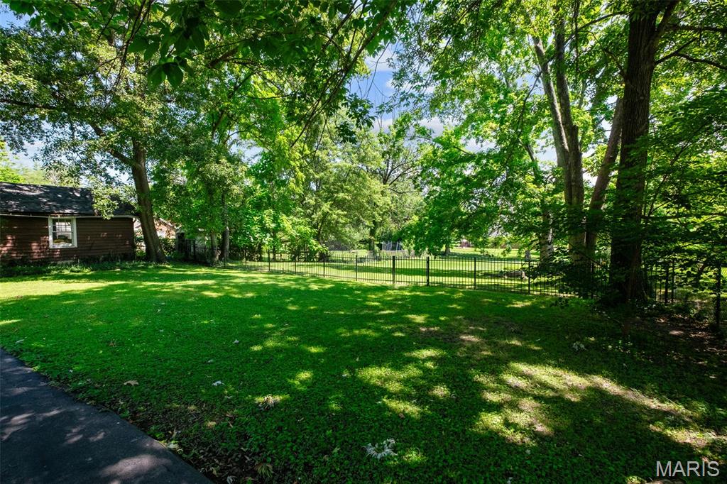 816 South Sappington Road St. Louis, MO 63126 - Photo 43 of 57 Gallery Image 43