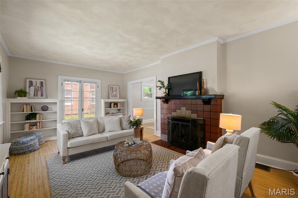 816 South Sappington Road St. Louis, MO 63126 - Photo 6 of 57 Gallery Image 6
