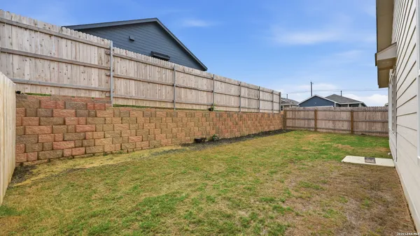 $1,595 | 1621 Pile Trail, New Braunfels, TX 78130