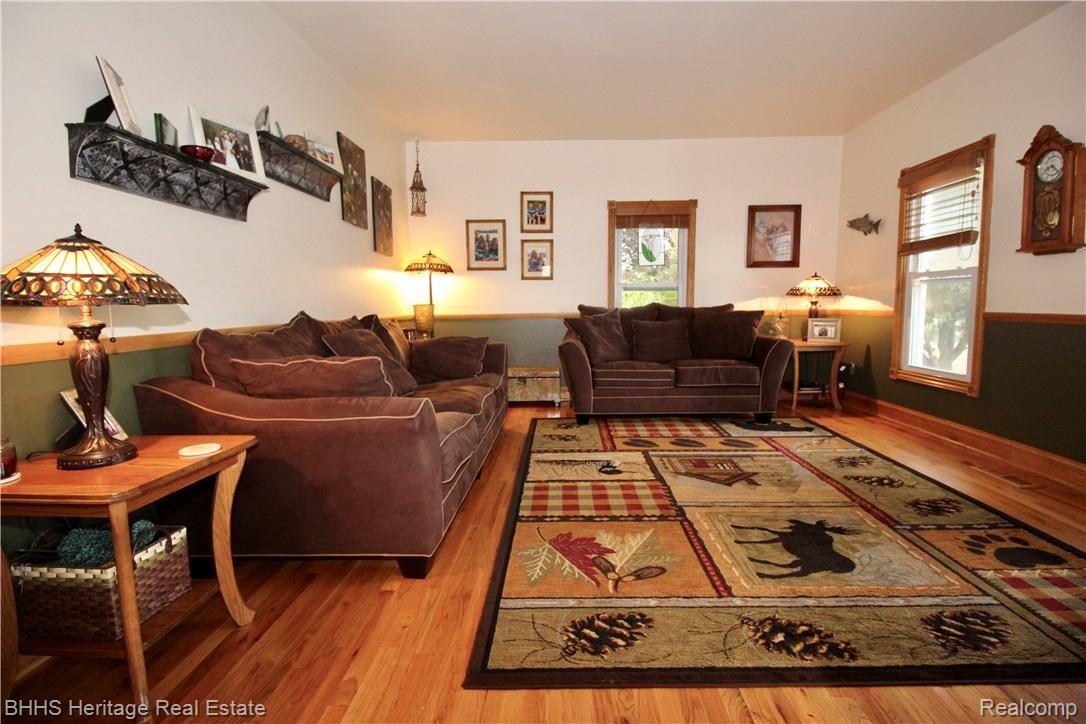 10975 West Allen Road Fowlerville, MI 48836 - Photo 3 of 31 Family Room