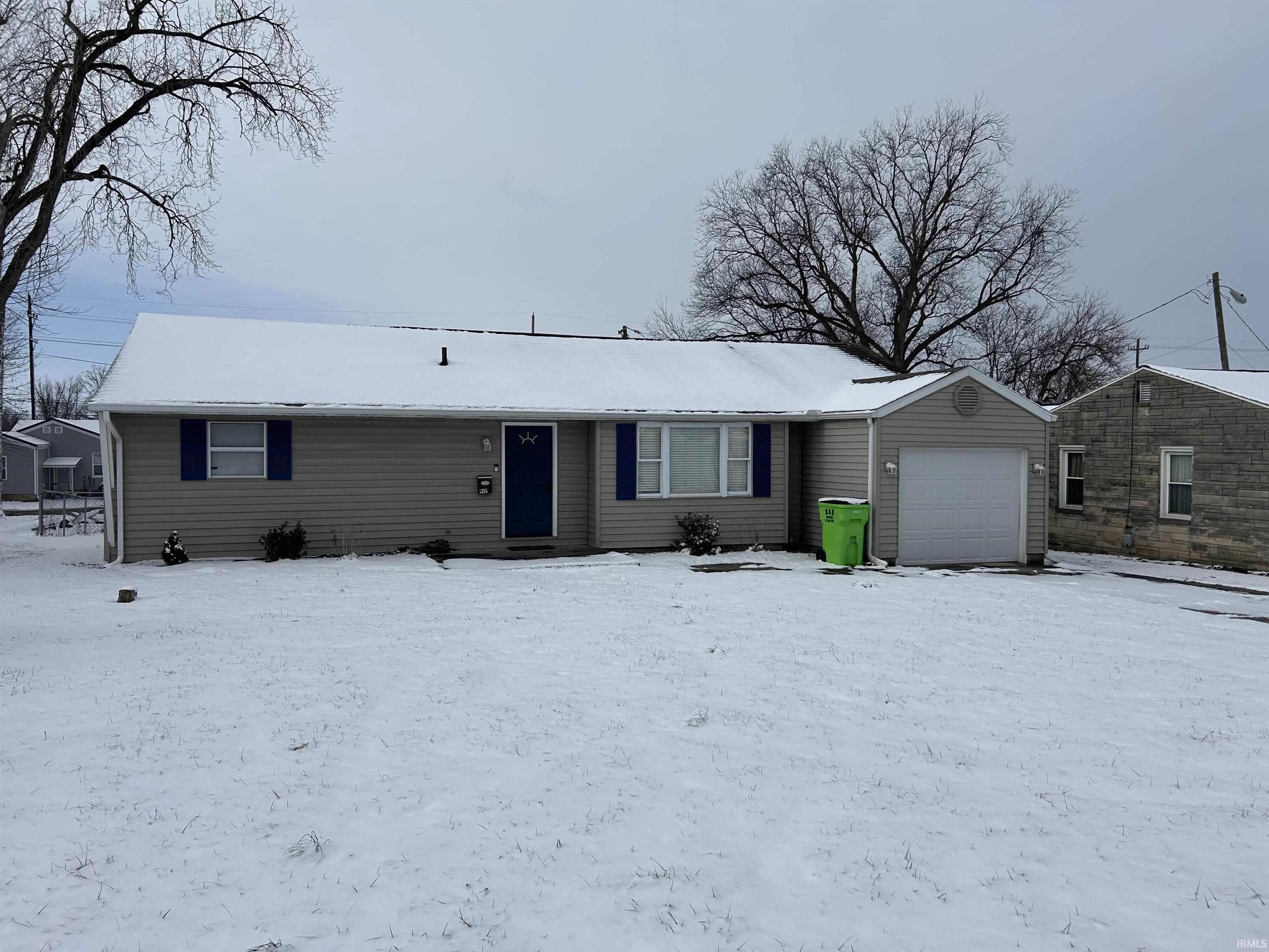 1215 McDowell Road Vincennes, IN 47591 - Photo 2 of 17 Gallery Image 2