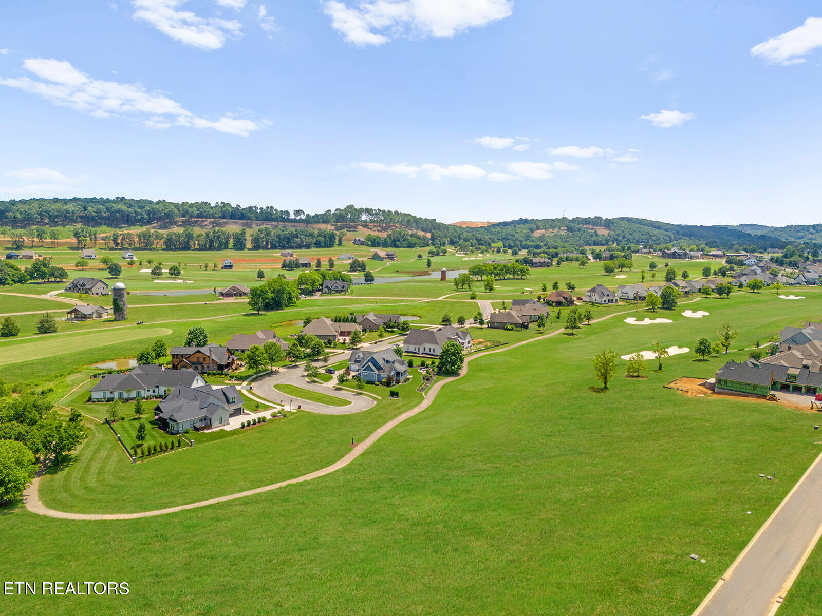 2594 Chestnut Lane Loudon, TN 37774 - Photo 6 of 35 DJI_20250704025055_0159_D
