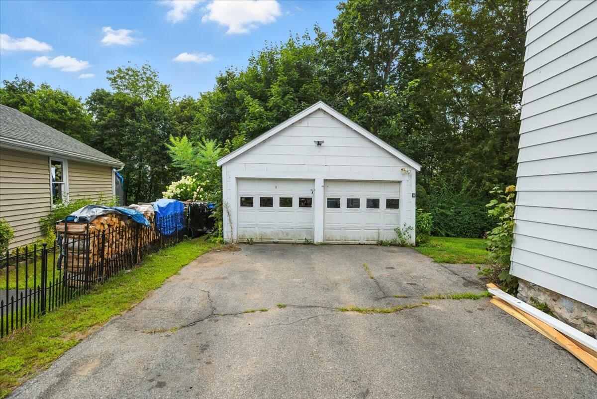 3 George Street Springvale, ME 04083 - Photo 5 of 34