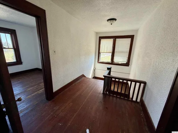 $50,900 | 622 East Center Street, Loraine, IL 62349