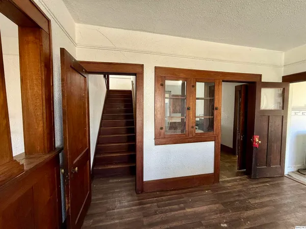 $50,900 | 622 East Center Street, Loraine, IL 62349