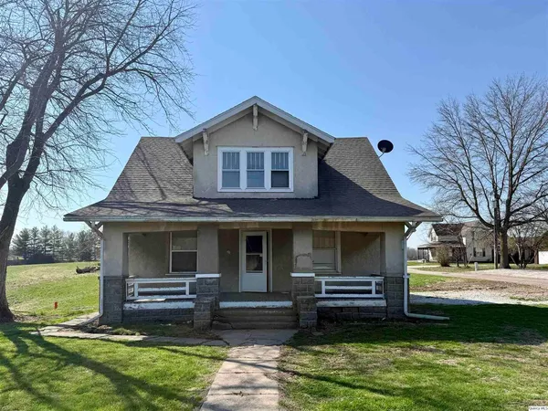 $50,900 | 622 East Center Street, Loraine, IL 62349