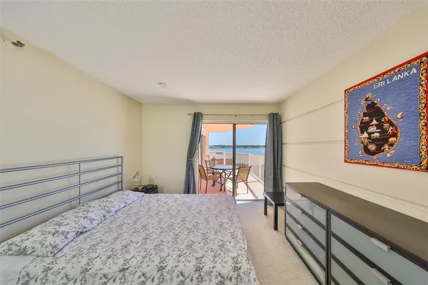 $3,000 | 7430 Sunshine Skyway Lane South, Unit 403, St. Petersburg, FL 33711