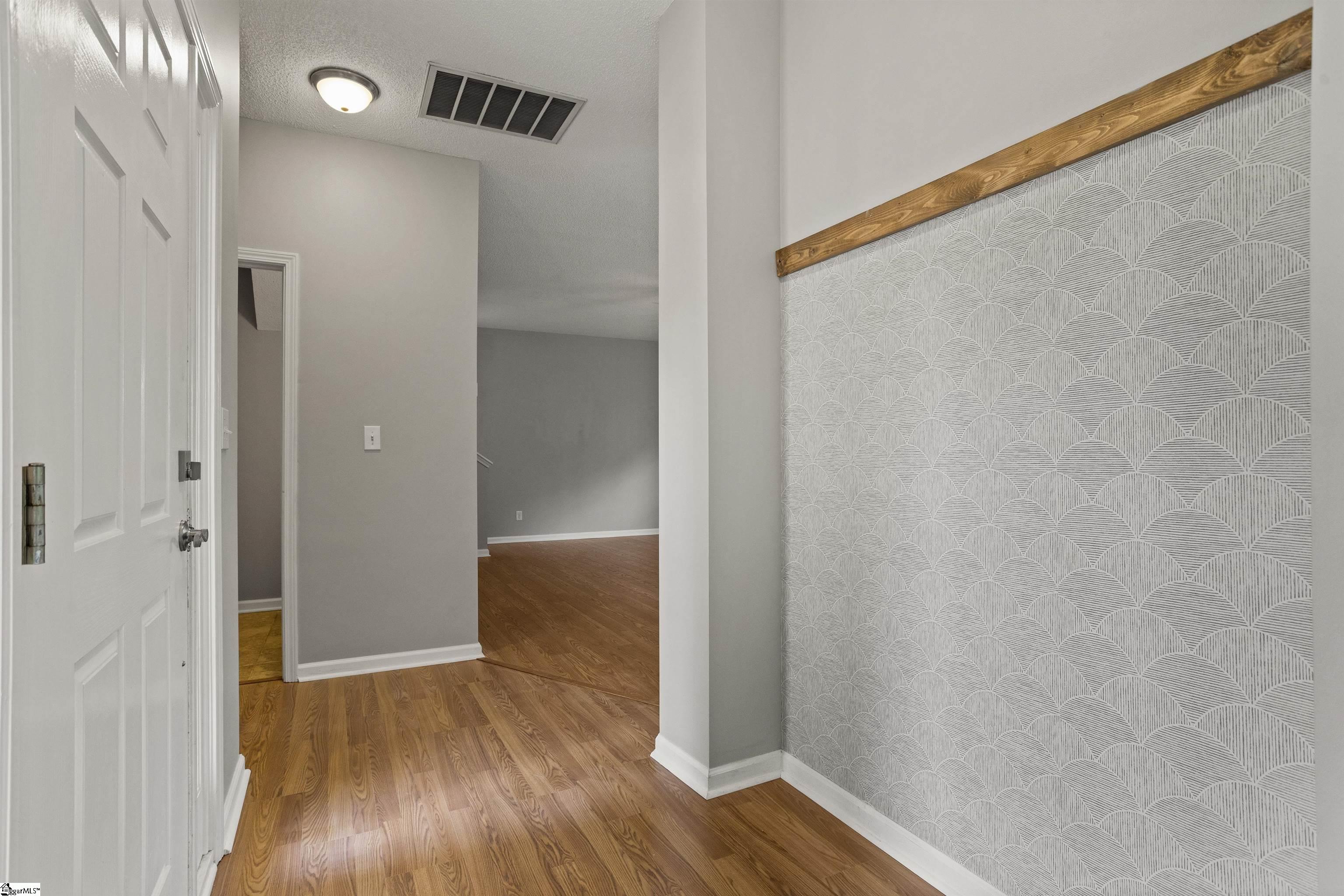 112 Sentinel Court Simpsonville, SC 29681 - Photo 3 of 36