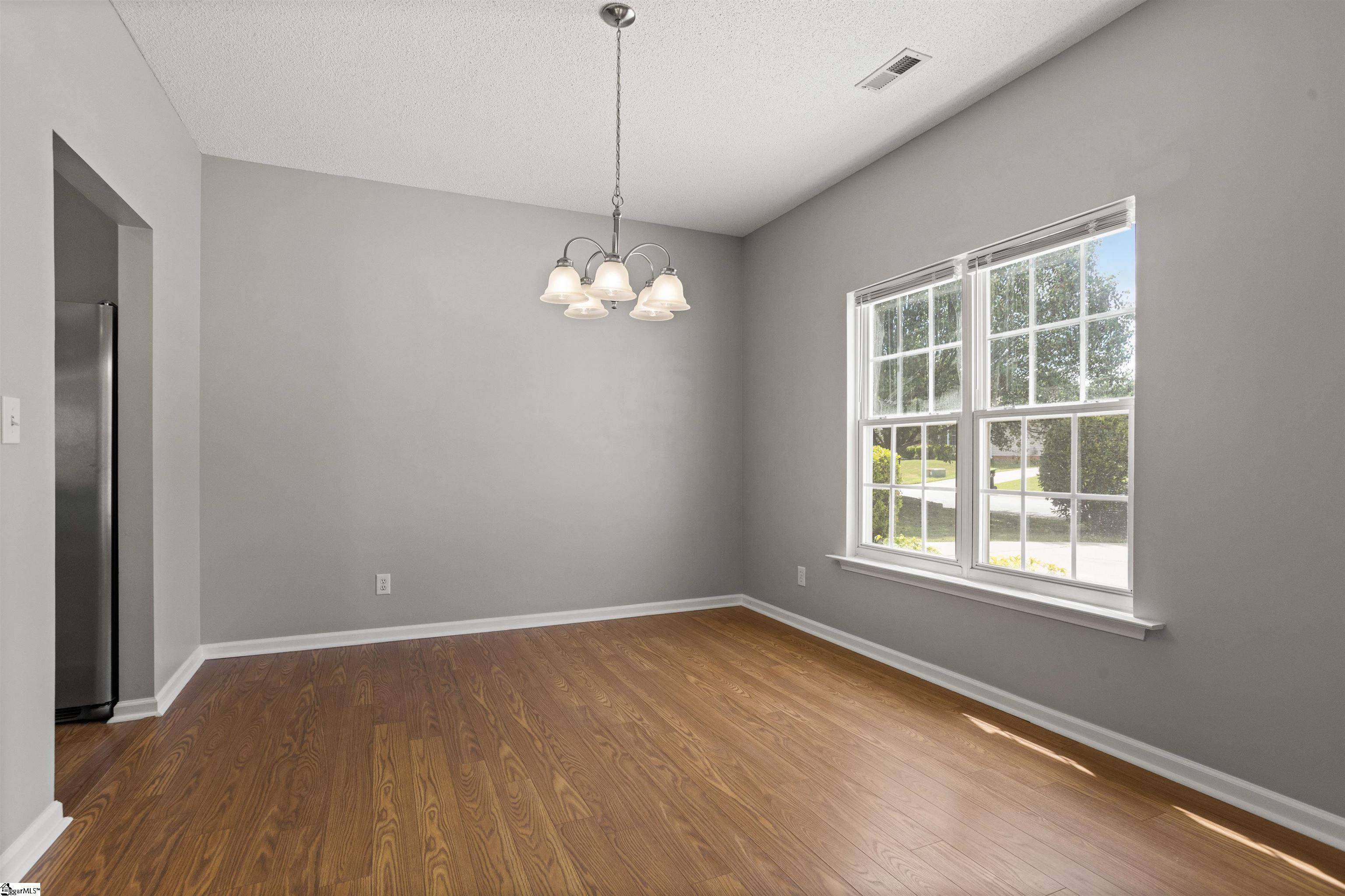 112 Sentinel Court Simpsonville, SC 29681 - Photo 5 of 36