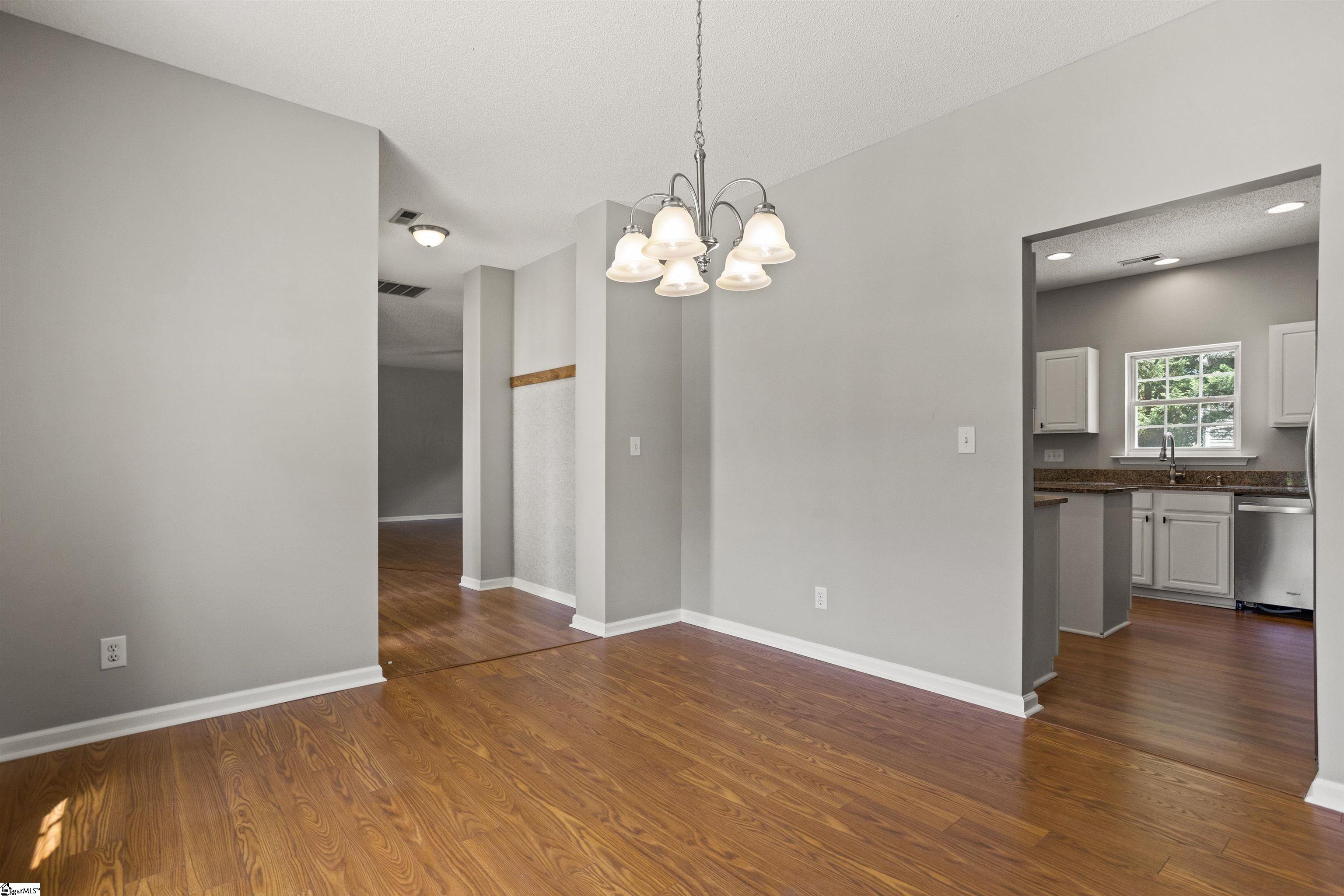 112 Sentinel Court Simpsonville, SC 29681 - Photo 6 of 36