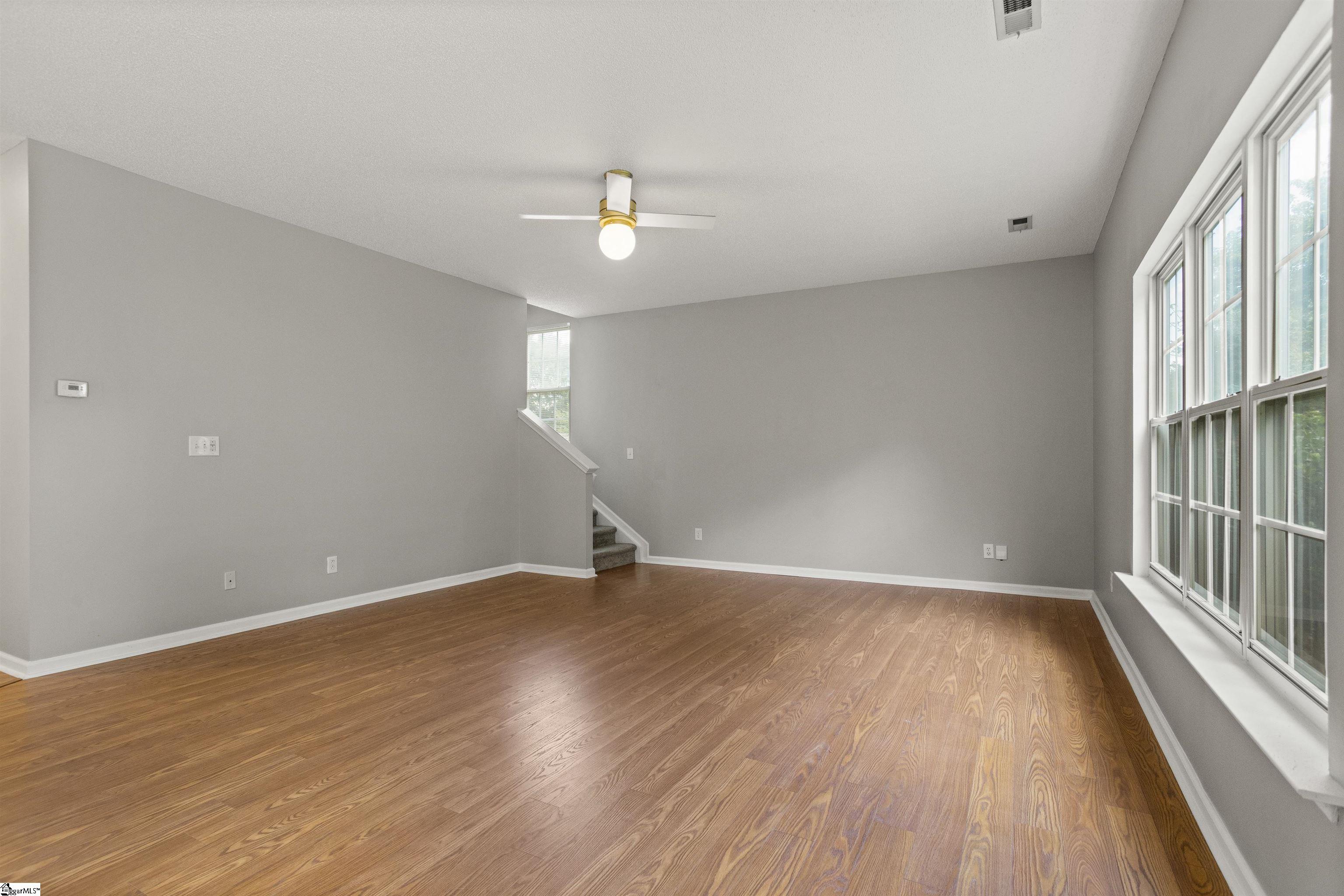 112 Sentinel Court Simpsonville, SC 29681 - Photo 8 of 36