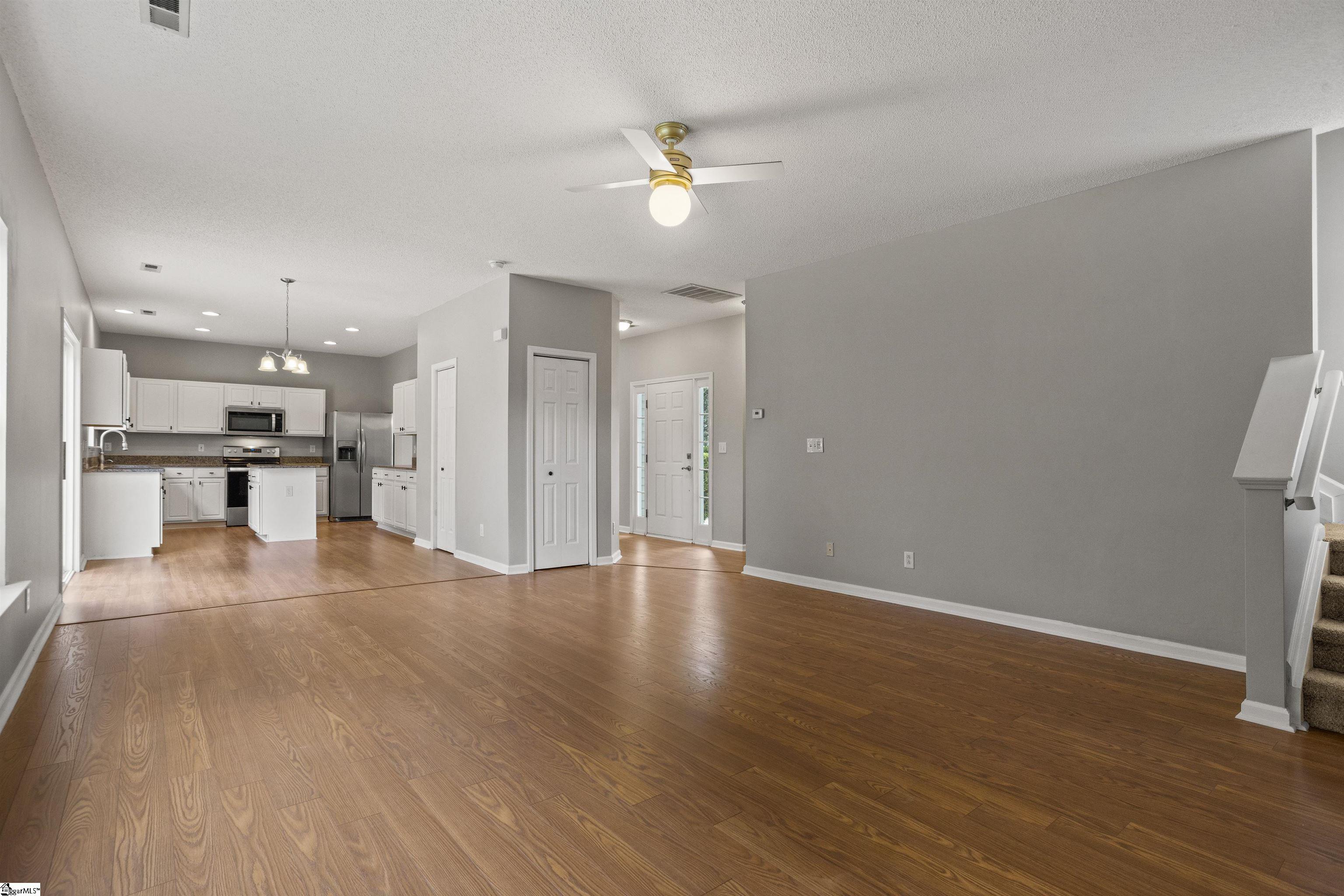 112 Sentinel Court Simpsonville, SC 29681 - Photo 9 of 36