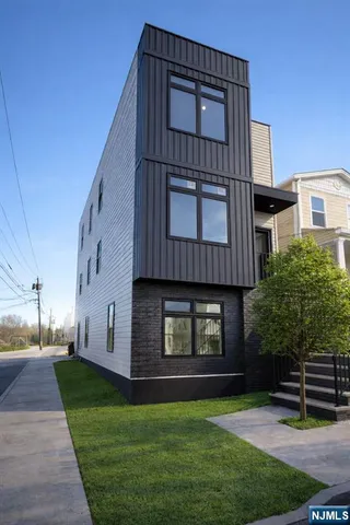 $850,000 | 57 Rosa Parks Boulevard, Paterson, NJ 07524