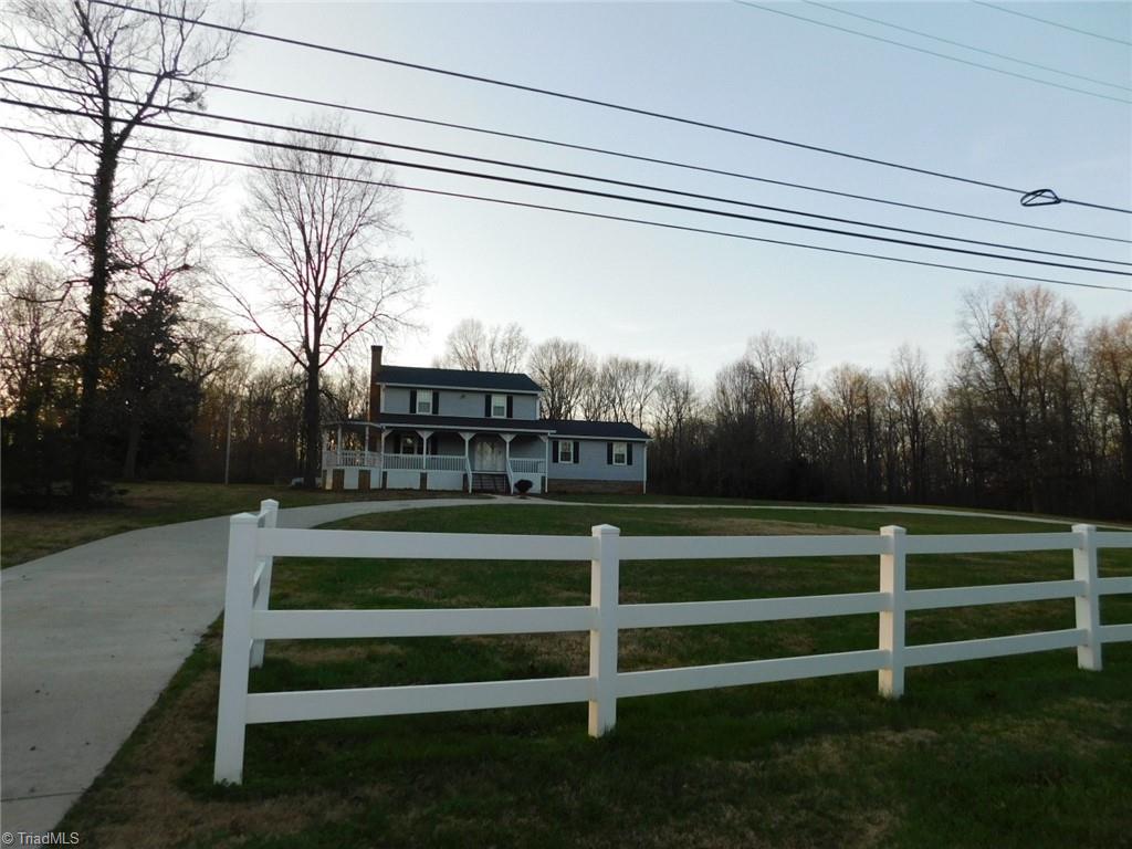 3830 Cunningham Road Thomasville, NC 27360 - Photo 12 of 32 3830 Cunningham Rd.