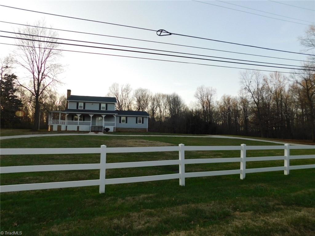 3830 Cunningham Road Thomasville, NC 27360 - Photo 13 of 32 3830 Cunningham Rd.