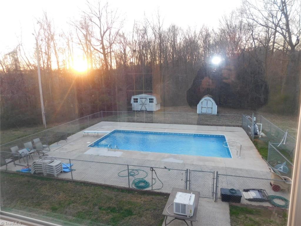 3830 Cunningham Road Thomasville, NC 27360 - Photo 29 of 32 Pool