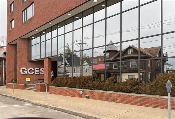 $1,400 | 43 South 9th Street, Unit 104, Indiana, PA 15701