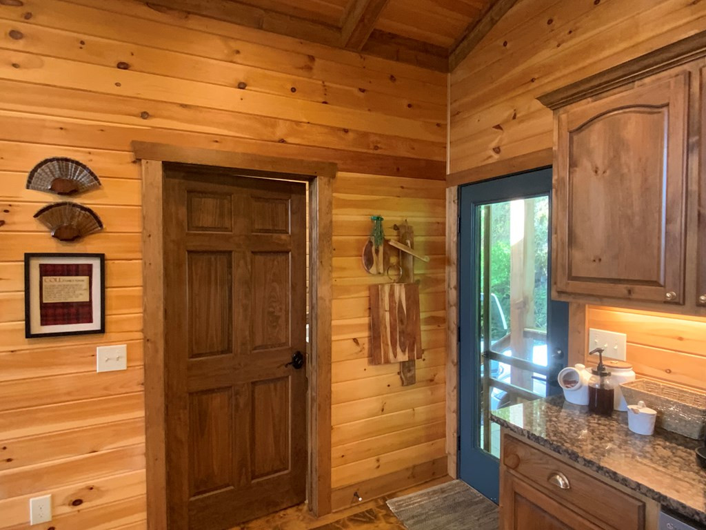 386 Preserve Valley Road Topton, NC 28781 - Photo 17 of 50 Gallery Image 17