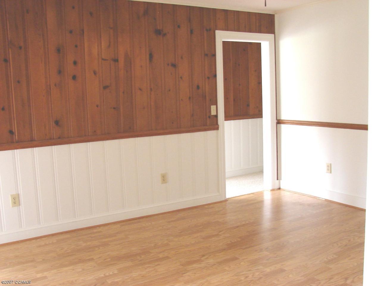 110 Campen Road Beaufort, NC 28516 - Photo 4 of 14 Dining Room