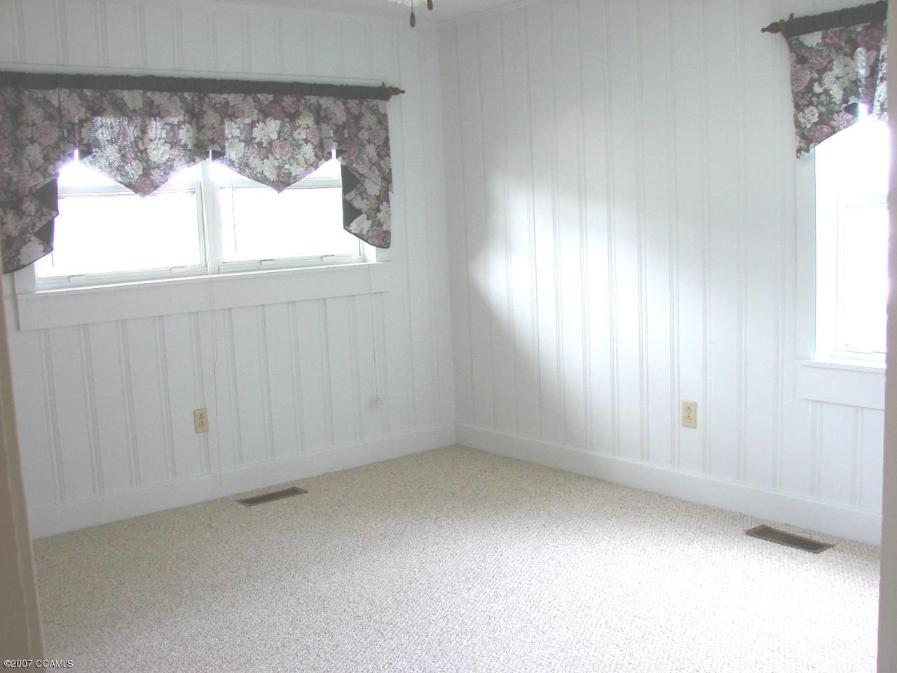 110 Campen Road Beaufort, NC 28516 - Photo 9 of 14 Bedroom 2