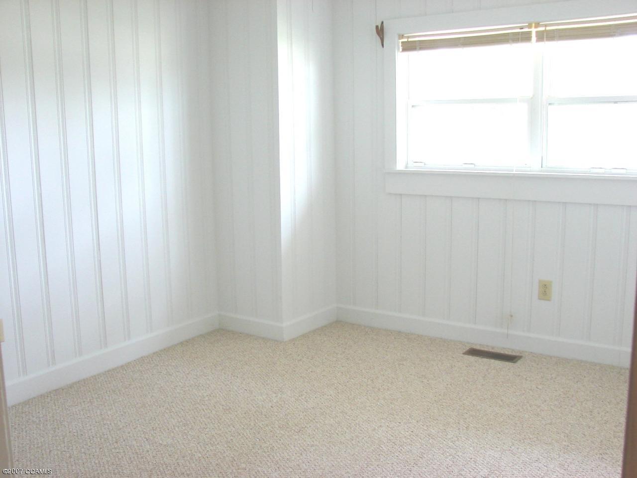 110 Campen Road Beaufort, NC 28516 - Photo 10 of 14 Bedroom 3