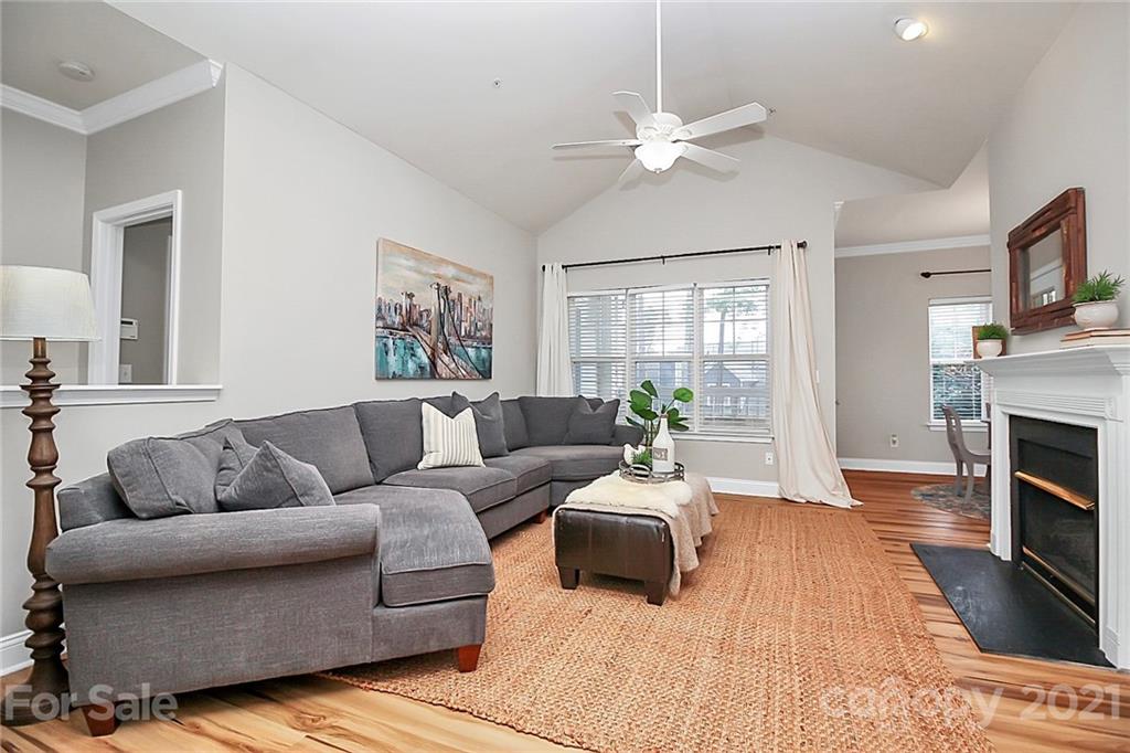 5730 Closeburn Road, Unit C Charlotte, NC 28210 - Photo 2 of 37 Gallery Image 2