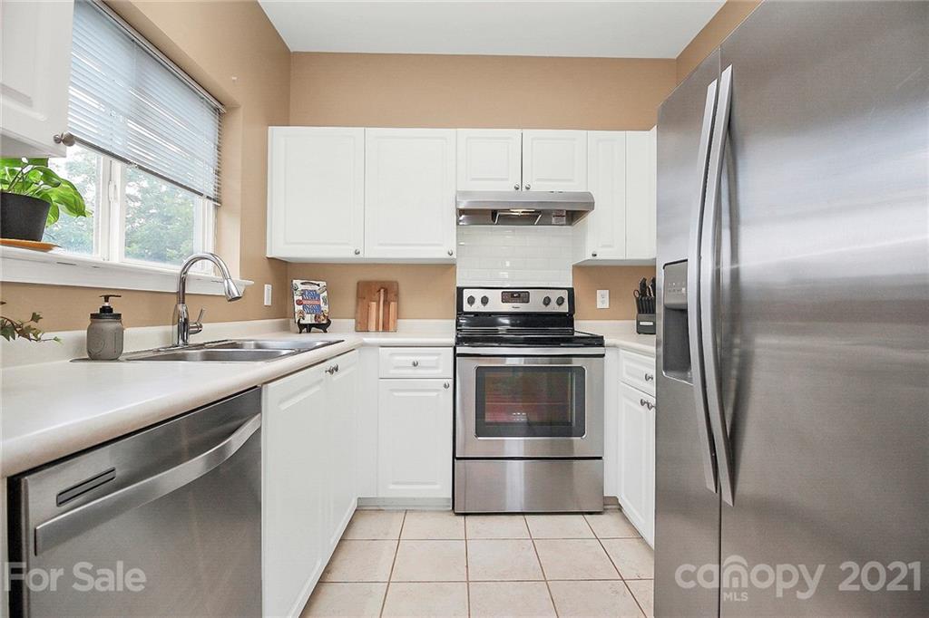 5730 Closeburn Road, Unit C Charlotte, NC 28210 - Photo 11 of 37 Gallery Image 11