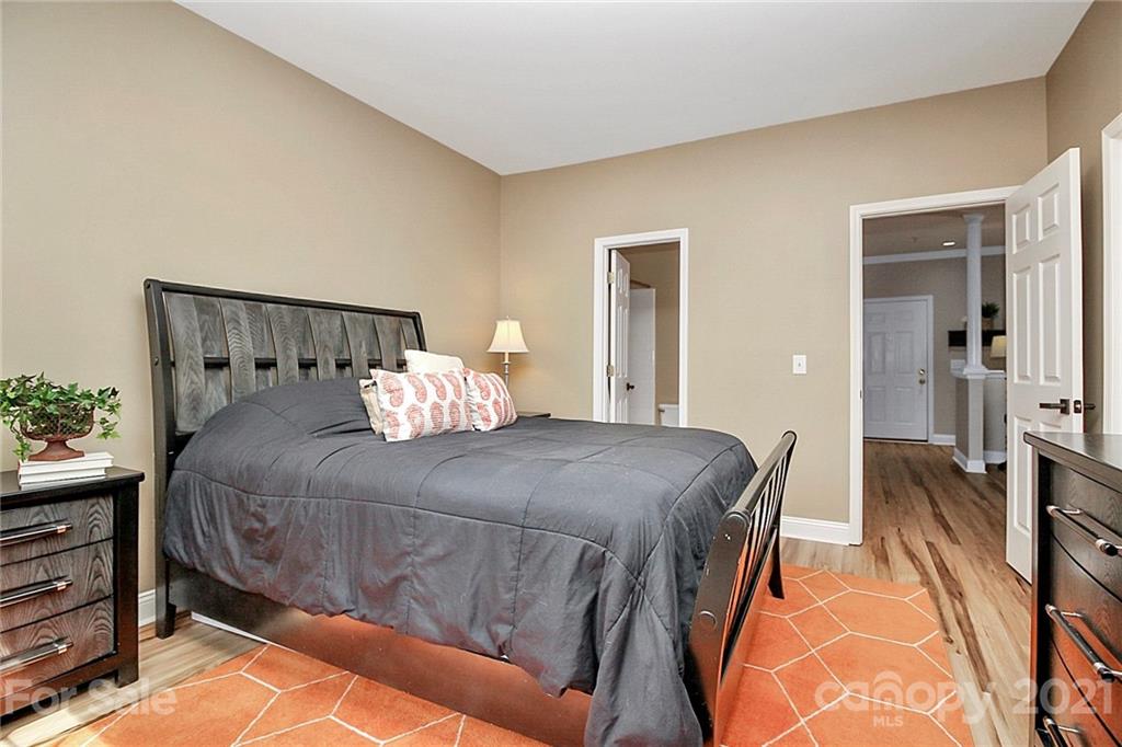 5730 Closeburn Road, Unit C Charlotte, NC 28210 - Photo 18 of 37 Gallery Image 18