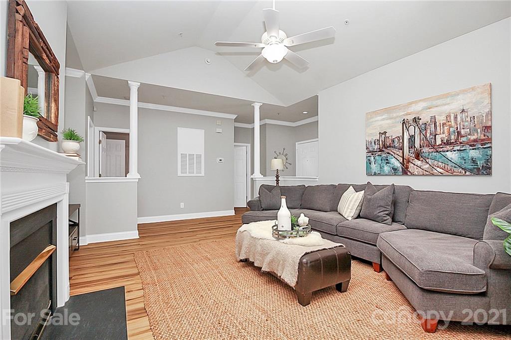 5730 Closeburn Road, Unit C Charlotte, NC 28210 - Photo 4 of 37 Gallery Image 4