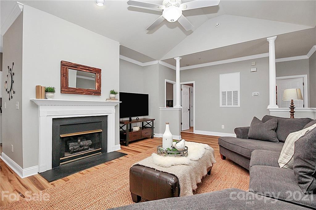 5730 Closeburn Road, Unit C Charlotte, NC 28210 - Photo 5 of 37 Gallery Image 5