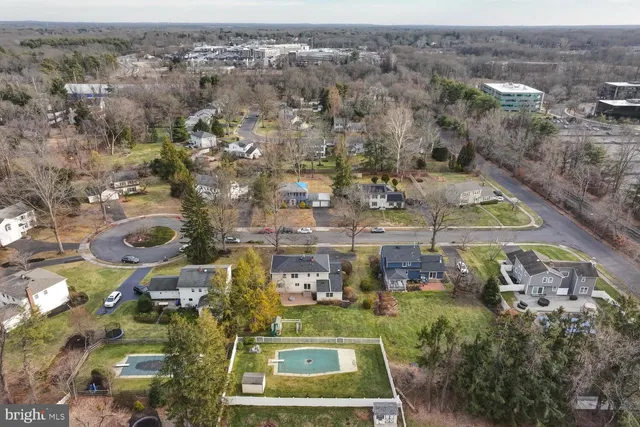 $990,000 | 6 Coventry Circle, Princeton, NJ 08540