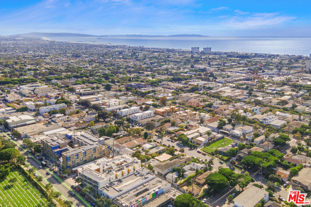 1819 Euclid Street Santa Monica, CA 90404 - Photo 53 of 55 an aerial view of multiple house