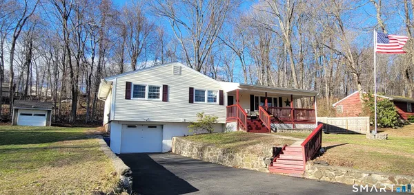 $381,500 | 18 Sheraton Drive, Wolcott, CT 06716