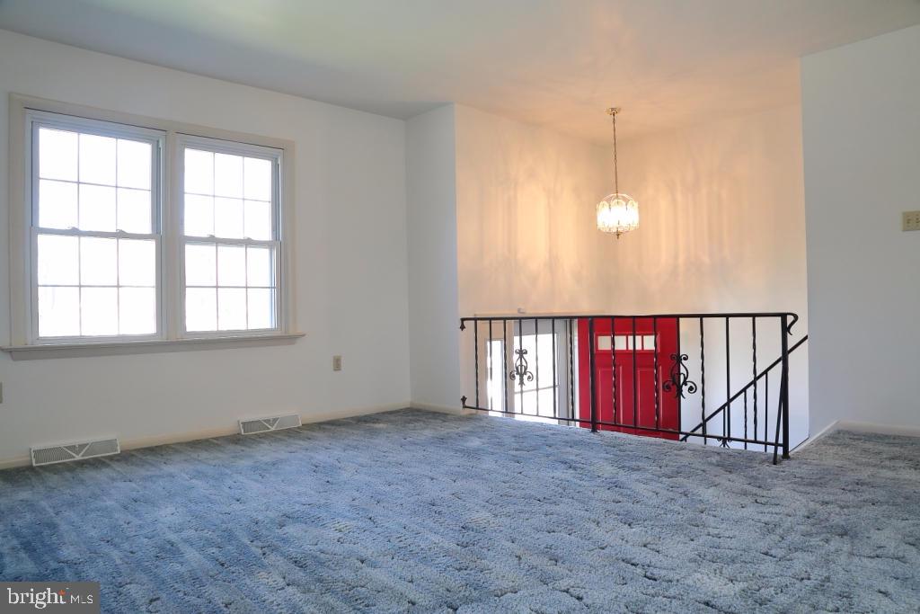 500 Wallingford Road Lancaster, PA 17601 - Photo 2 of 23