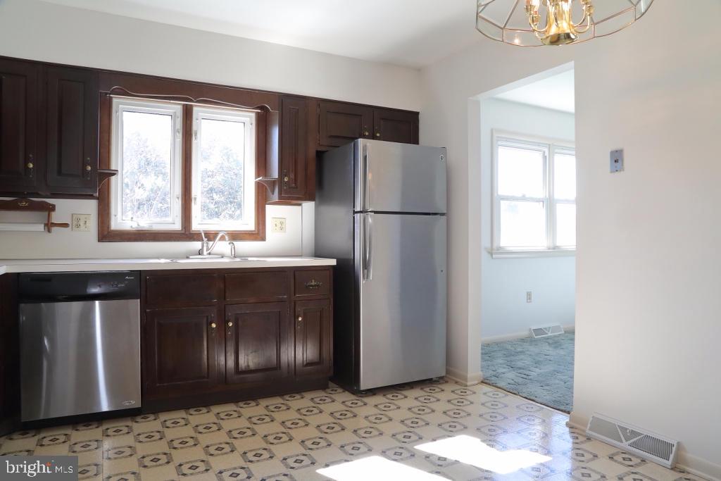 500 Wallingford Road Lancaster, PA 17601 - Photo 9 of 23
