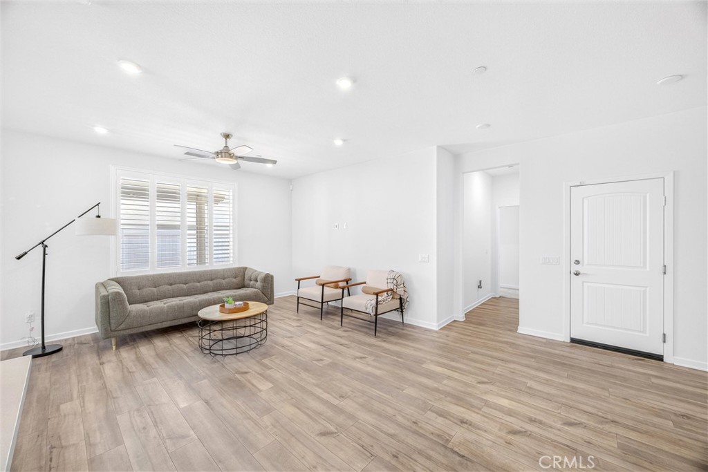 493 West Buttercup Lane Rialto, CA 92376 - Photo 11 of 37 Gallery Image 11