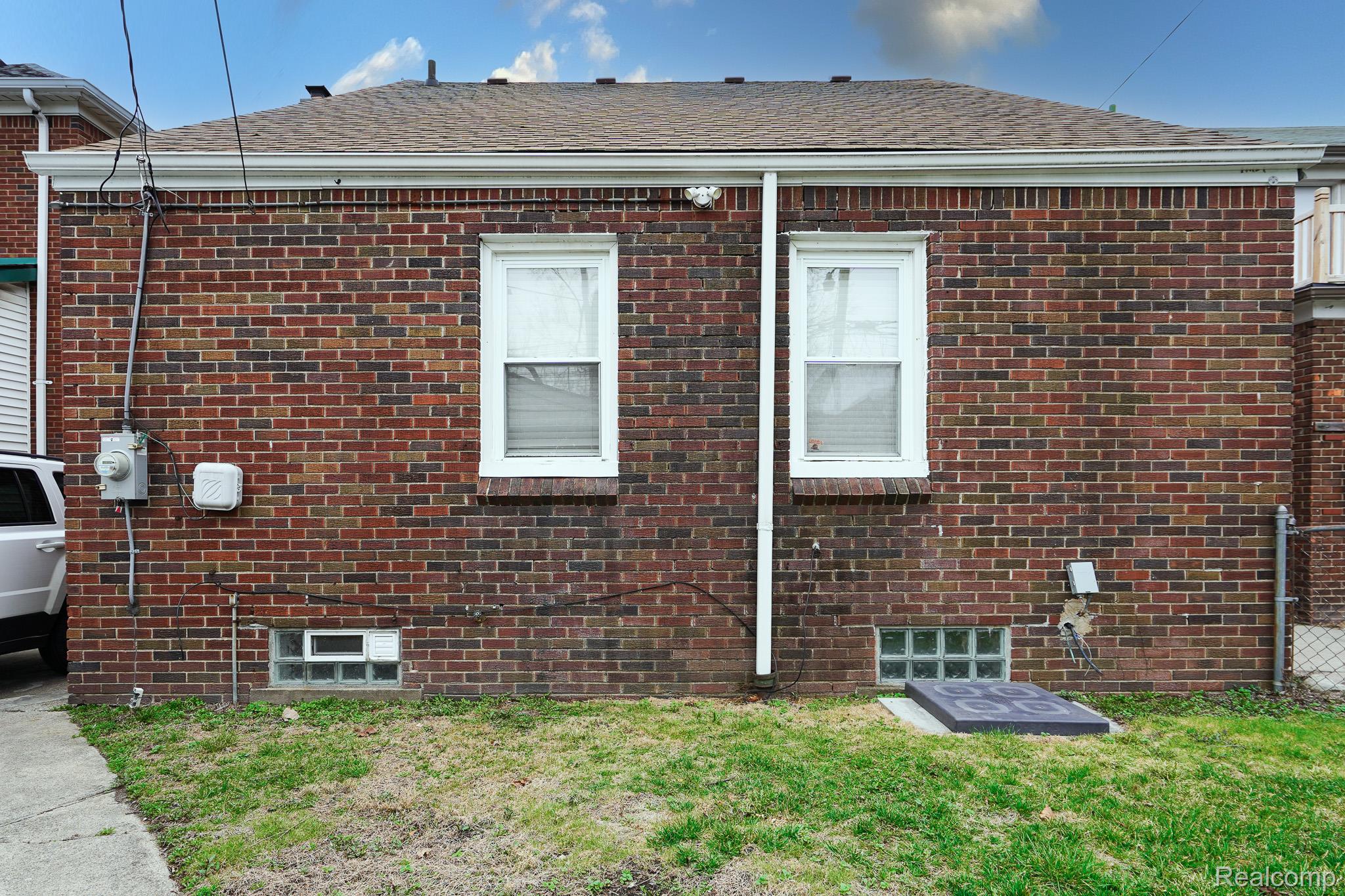 18951 Santa Rosa Drive Detroit, MI 48221 - Photo 4 of 75 DDS01952-Edit.jpg