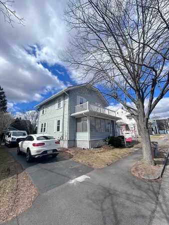 $3,400 | 11 Earle Street, Quincy, MA 02170
