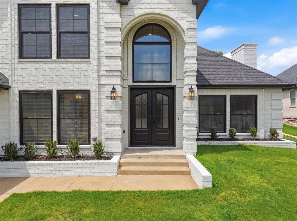 9121 Bontura Road Granbury, TX 76049 - Photo 5 of 40