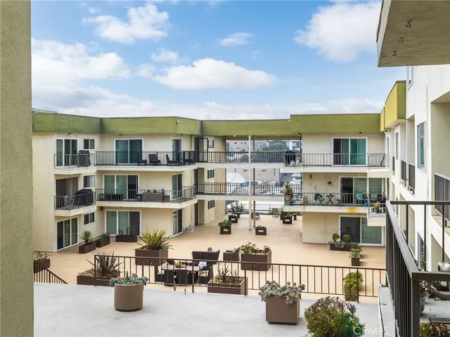 $619,000 | 1600 Ardmore Avenue, Unit 320, Hermosa Beach, CA 90254