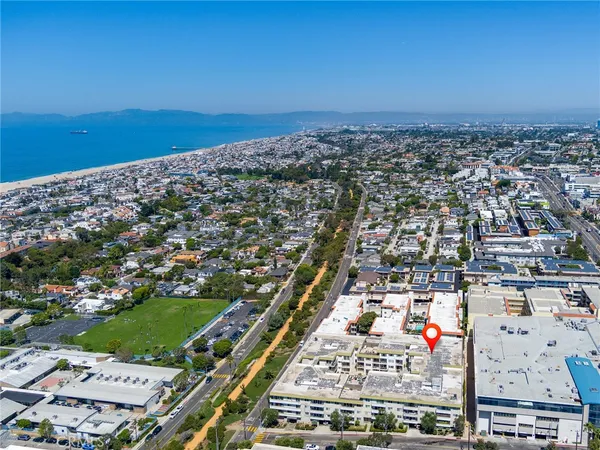 $619,000 | 1600 Ardmore Avenue, Unit 320, Hermosa Beach, CA 90254
