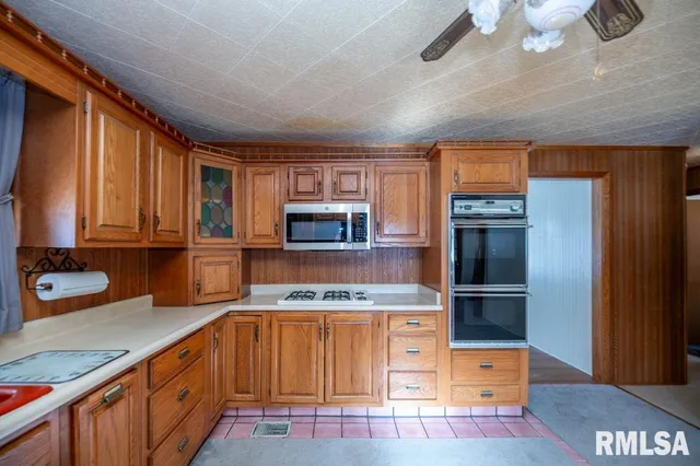 $169,900 | 4316 West Prairie Lane, Peoria, IL 61604