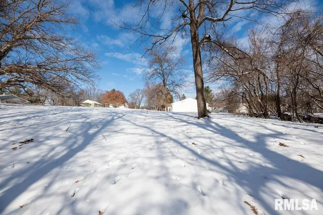 $169,900 | 4316 West Prairie Lane, Peoria, IL 61604