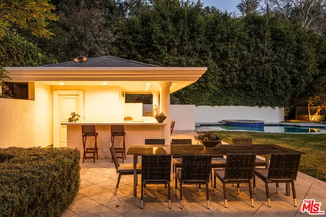 $12,495,000 | 10509 Vestone Way, Los Angeles, CA 90077