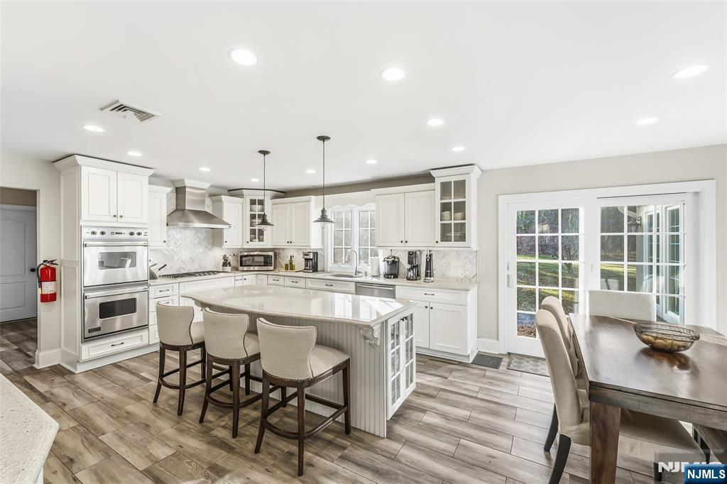 27 Pine Hill Road Old Tappan, NJ 07675 - Photo 12 of 50