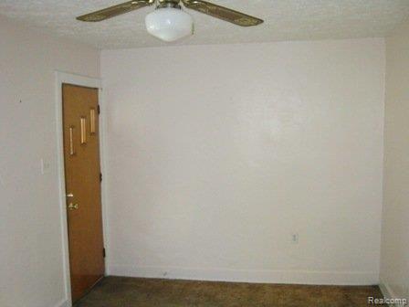 540 Stratford Road Ferndale, MI 48220 - Photo 4 of 8 261-712392-LIVING ROOM
