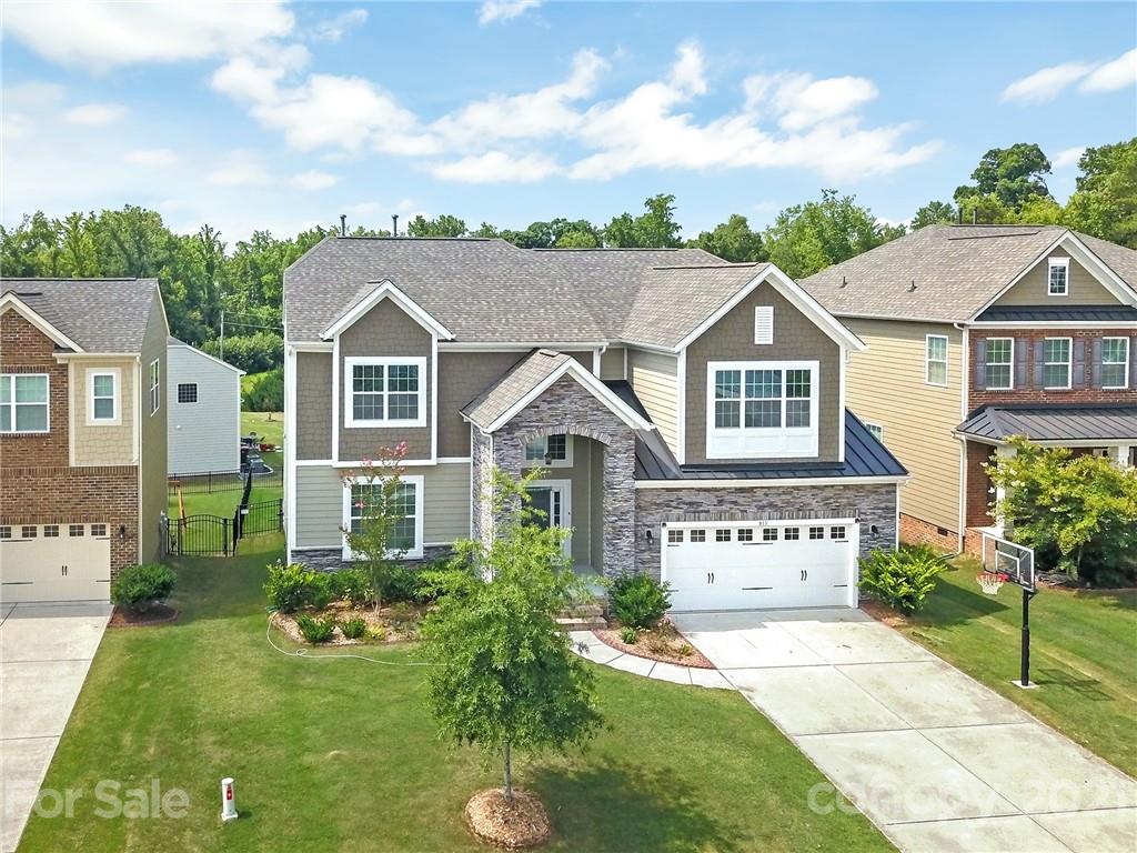 813 Bridge View Court Fort Mill, SC 29708 - Photo 2 of 42 front view of a house with a yard