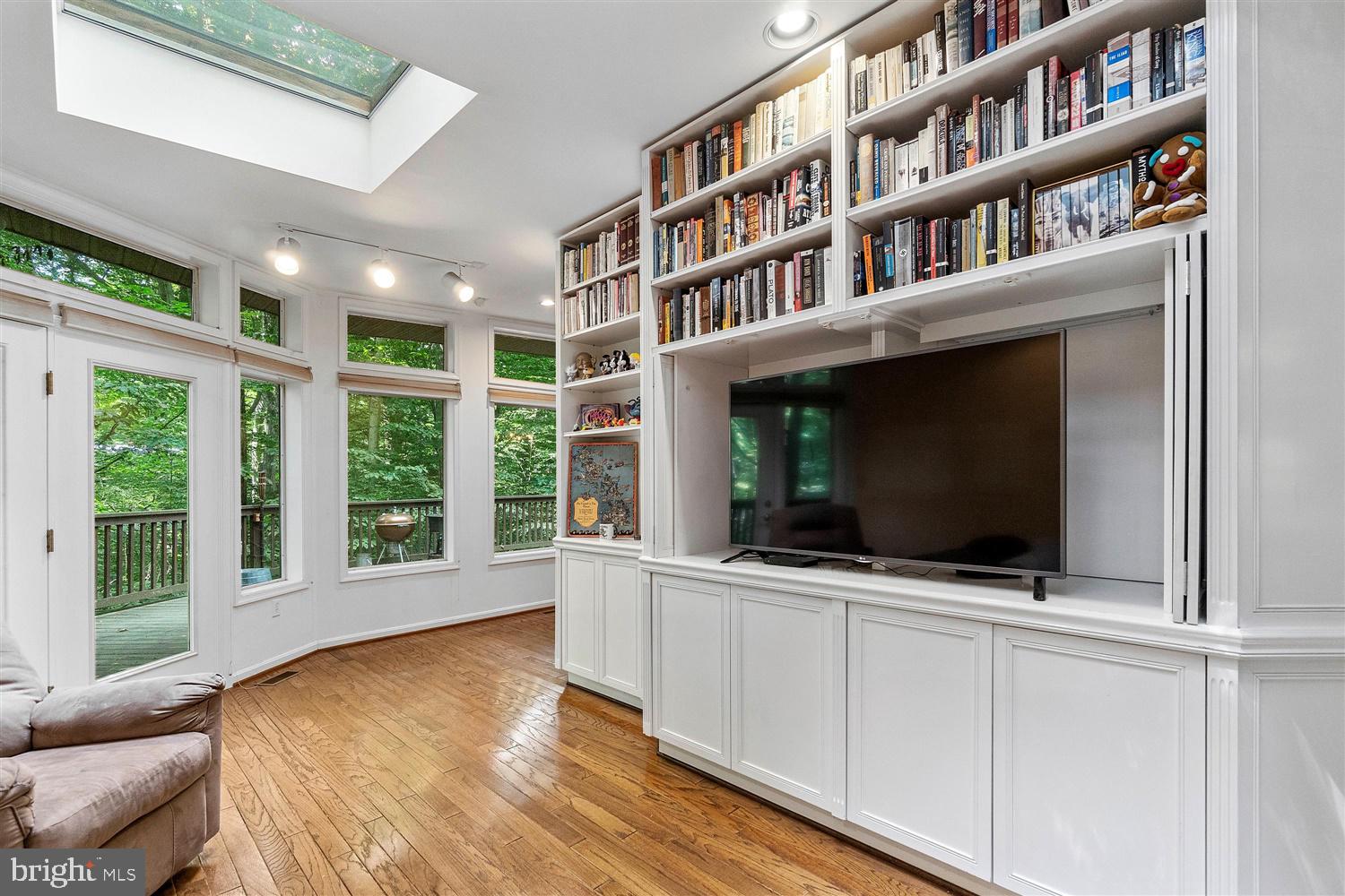 8502 Arborwood Road Baltimore, MD 21208 - Photo 21 of 48 Gallery Image 21