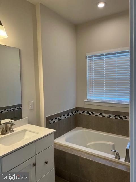 627 Quarry Point Road Malvern, PA 19355 - Photo 8 of 20 Primary Bath with soaking tub